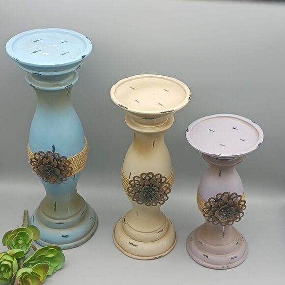 Wooden handcrafted candlestick holders trio decor - Picture 1 of 10